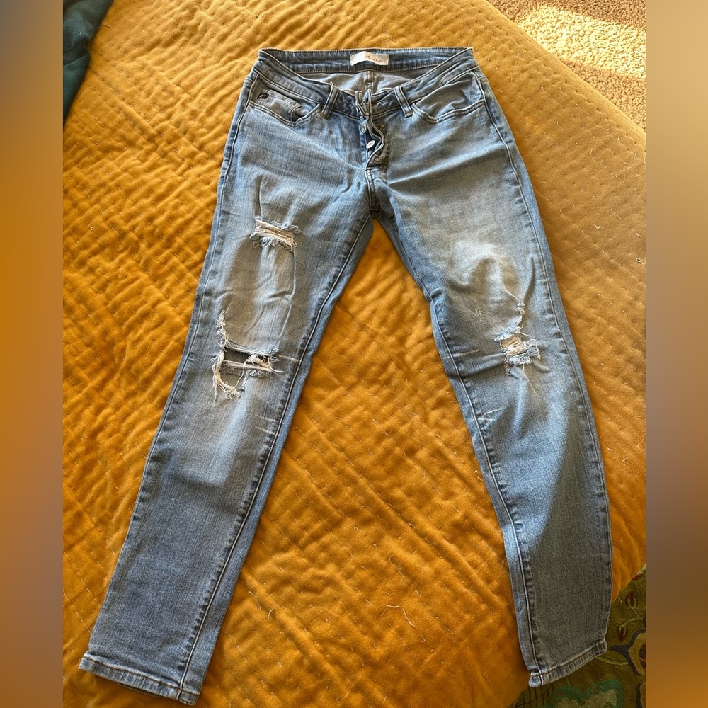 Kancan distressed jeans button fly Size 5/26